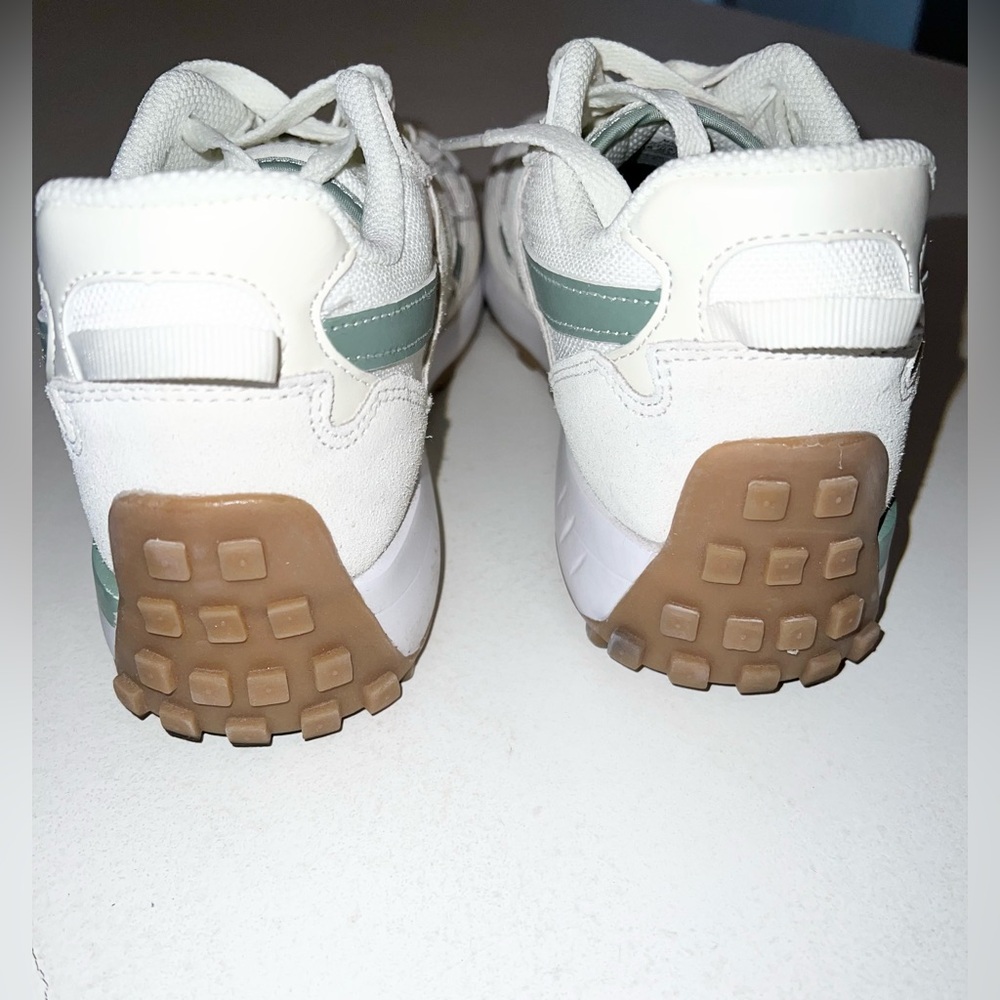 Reebok Women's Drive Sneakers White and Light Green Comfort Footbed Shoes Sz 8 - Picture 4 of 7